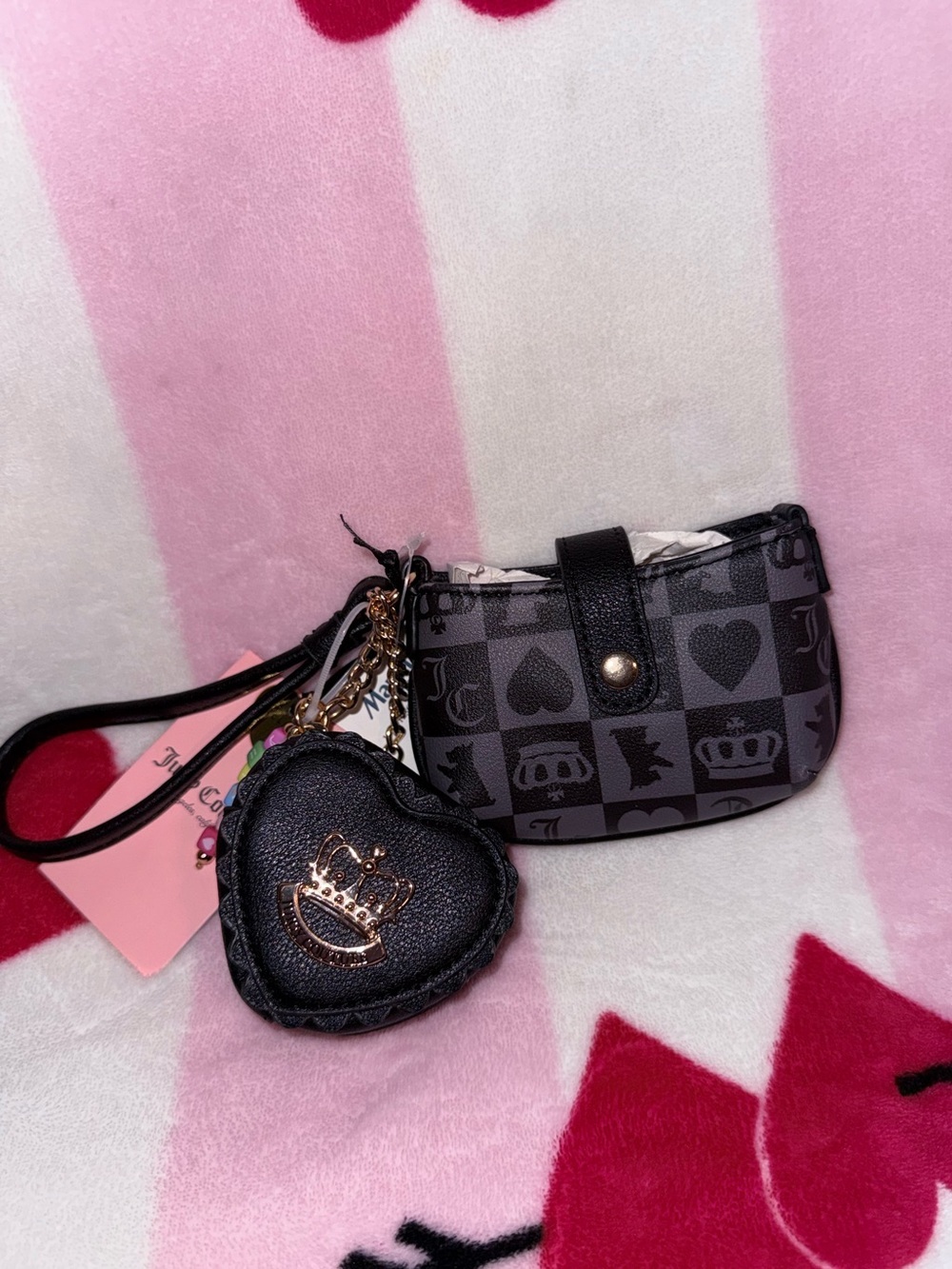 NWT Juicy Couture Sweet Break Time Mini Tab Wristlet in Liquorice/Black
